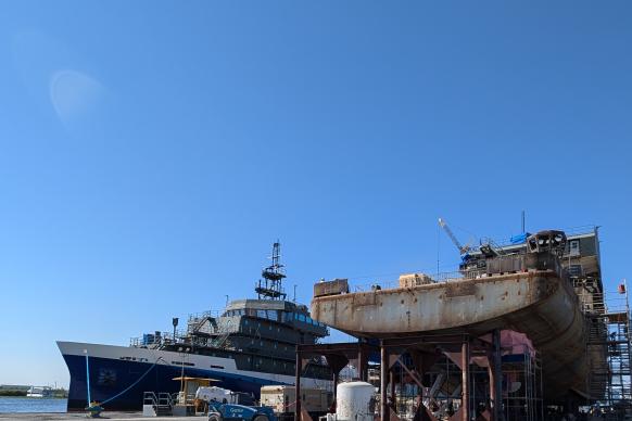 Oceanographer (left) and Discoverer are two ships being built for NOAA